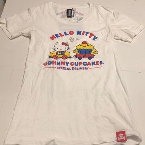 Johnny cupcakes x hello kitty limited edition T